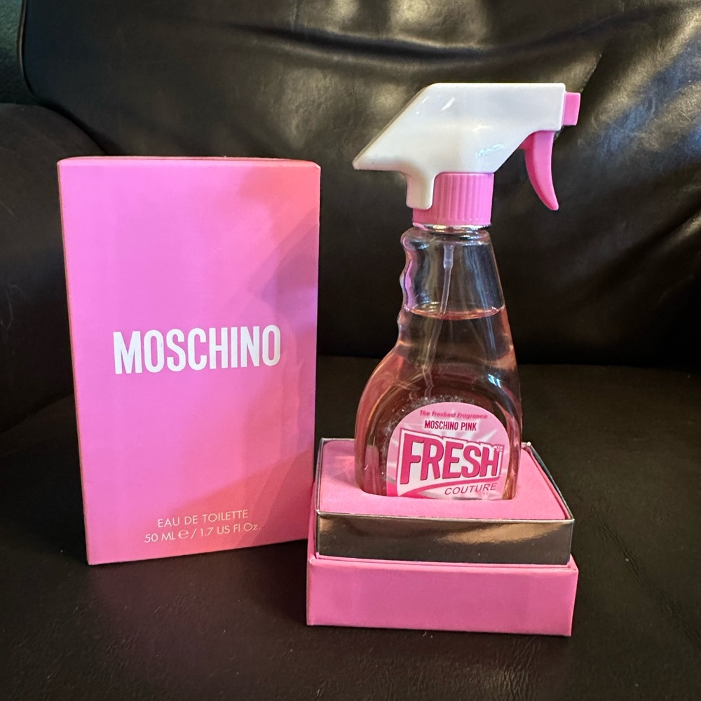 Moschino Pink Fresh Couture Fragrance